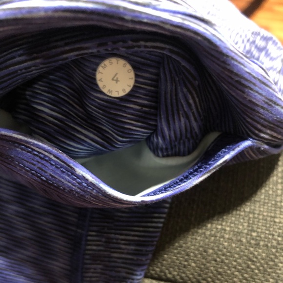 Lululemon Fast & Free 7/8 Tight II *Nulux 25"
Linear Flux Light - Picture 9 of 12